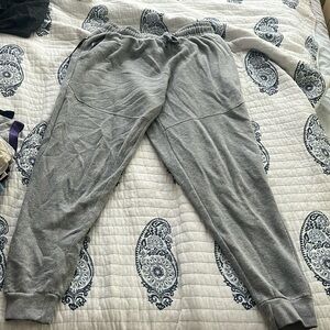 M BCG sweatpants